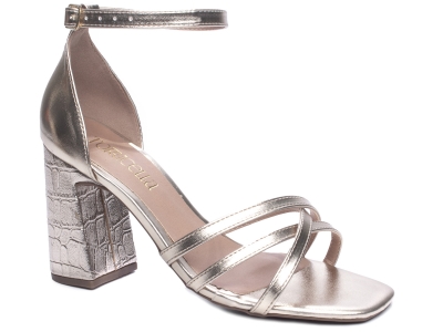 Sand�lia Feminina Torricella