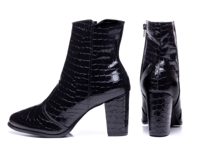 Bota Cano Curto Feminina Torricella