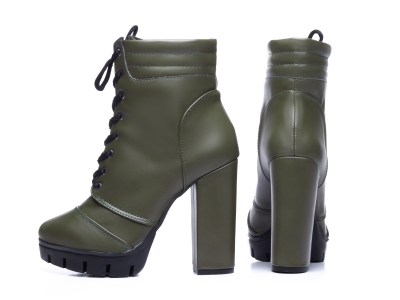 Bota Cano Curto Torricella