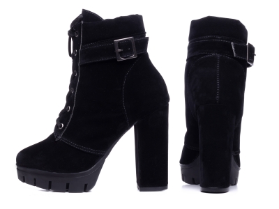 Bota Cano Curto Feminina Torricella