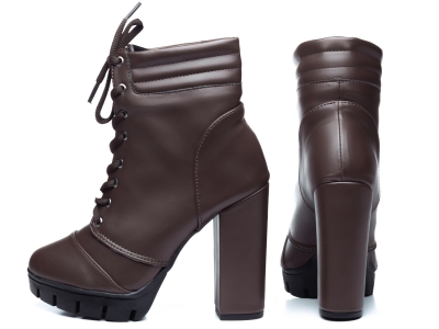 Bota Cano Curto Feminina Torricella
