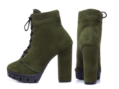 Bota Cano Curto Feminina Torricella