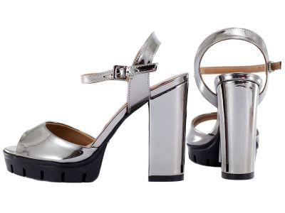 Sand�lia Feminina Torricella